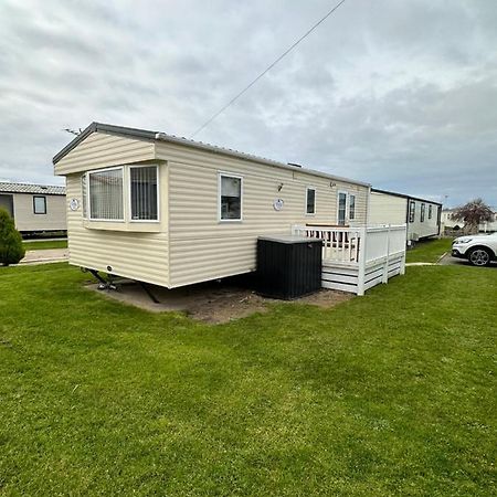Отель 6 Berth Caravan On Marine Holiday Park Рил Экстерьер фото