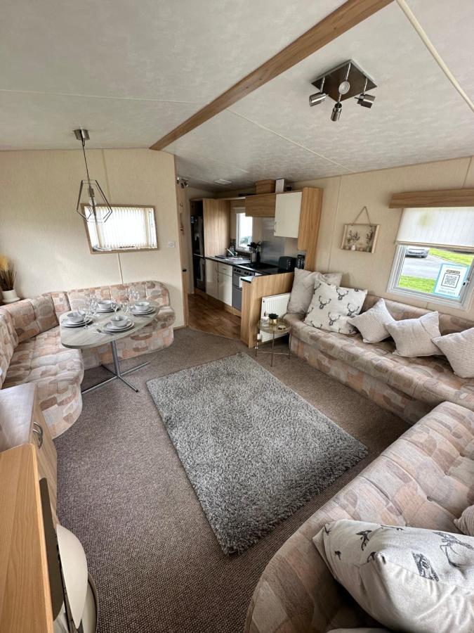 Отель 6 Berth Caravan On Marine Holiday Park Рил Экстерьер фото